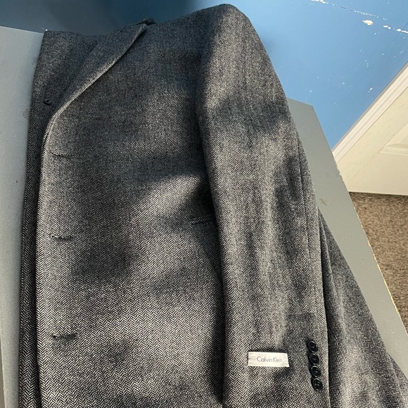 Calvin Klein Grey Classy Vest Jacket - Picture 2 of 5